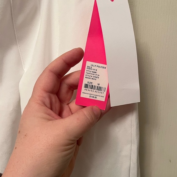 Lilly Pulitzer NWT UPF 50+ Luxletic 5" Frazer Short -‎ Resort White Size 16 - Picture 9 of 12